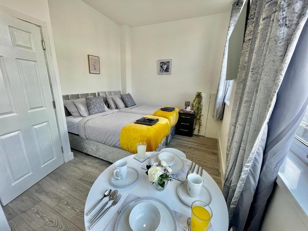Cardiff City Centre Apartment- Penarth Road Exterior photo